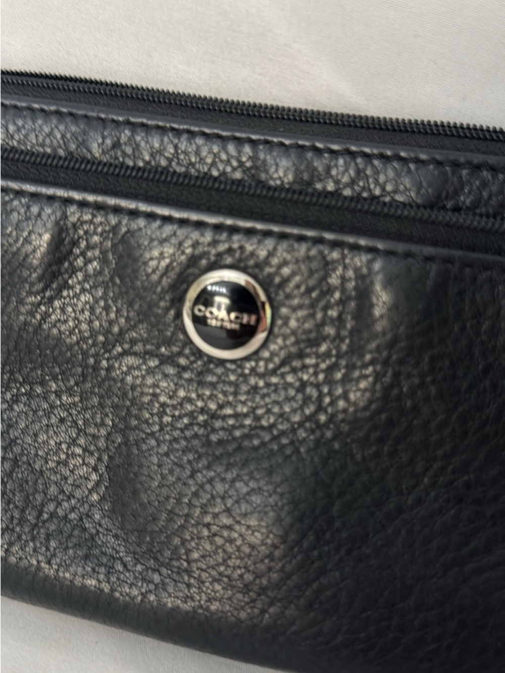 Coach Black Pebbled Leather Wristlet with Logo Accent - Picture 2 of 6